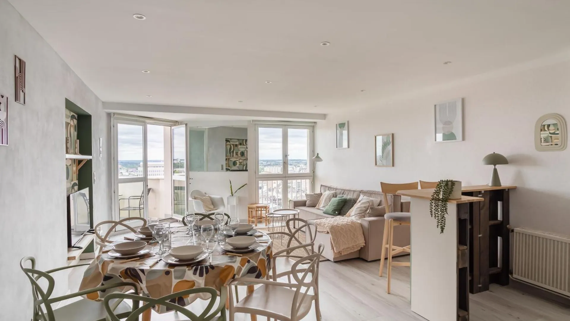 L'Eperon - Proche Place Charles De Gaulle Rennes Apartamento